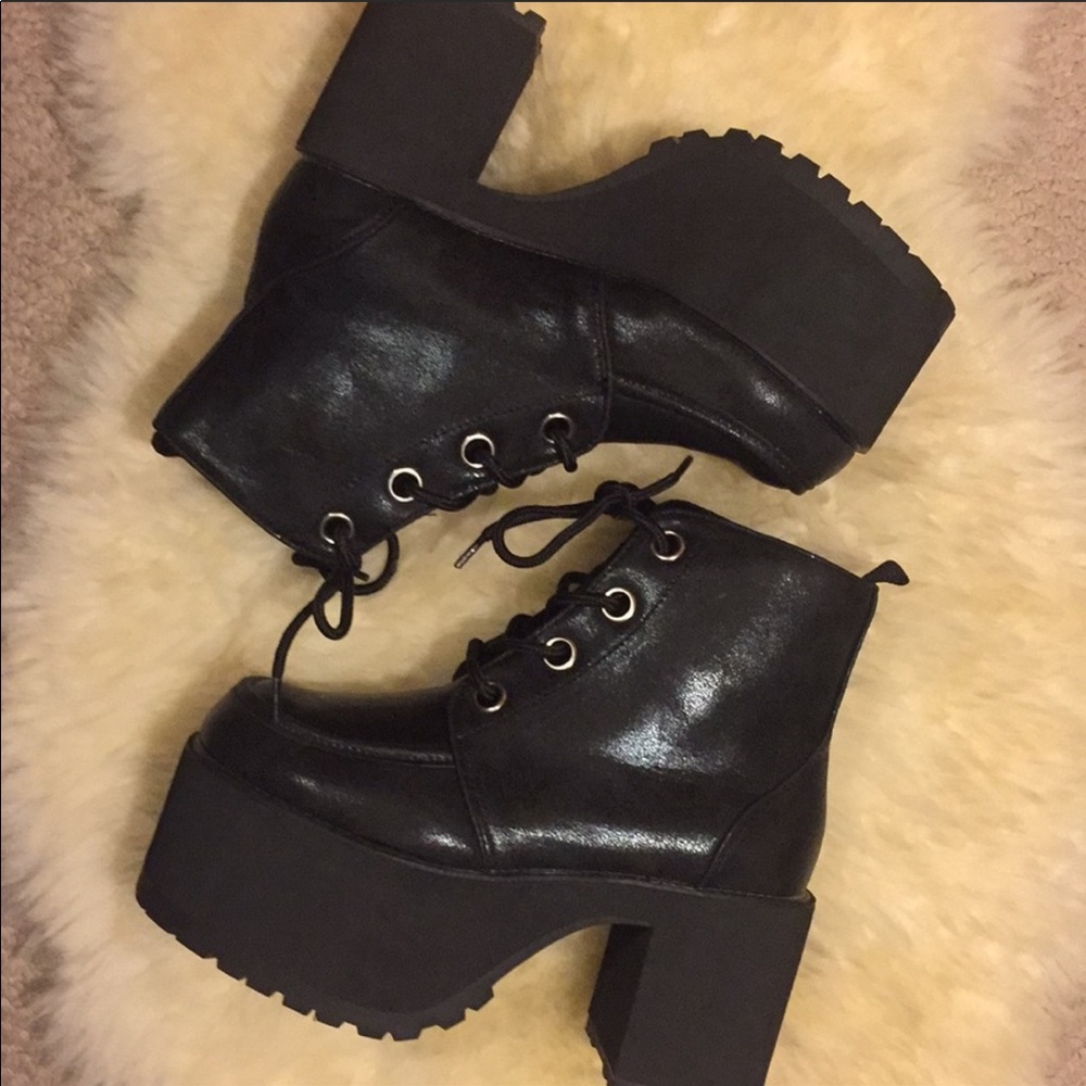T.U.K Distressed Ankle Nosebleed Boot